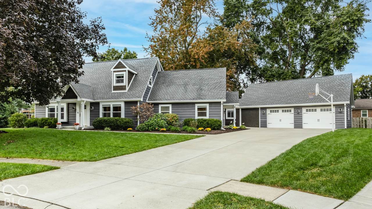 4555 Buckingham Court - Photo 1