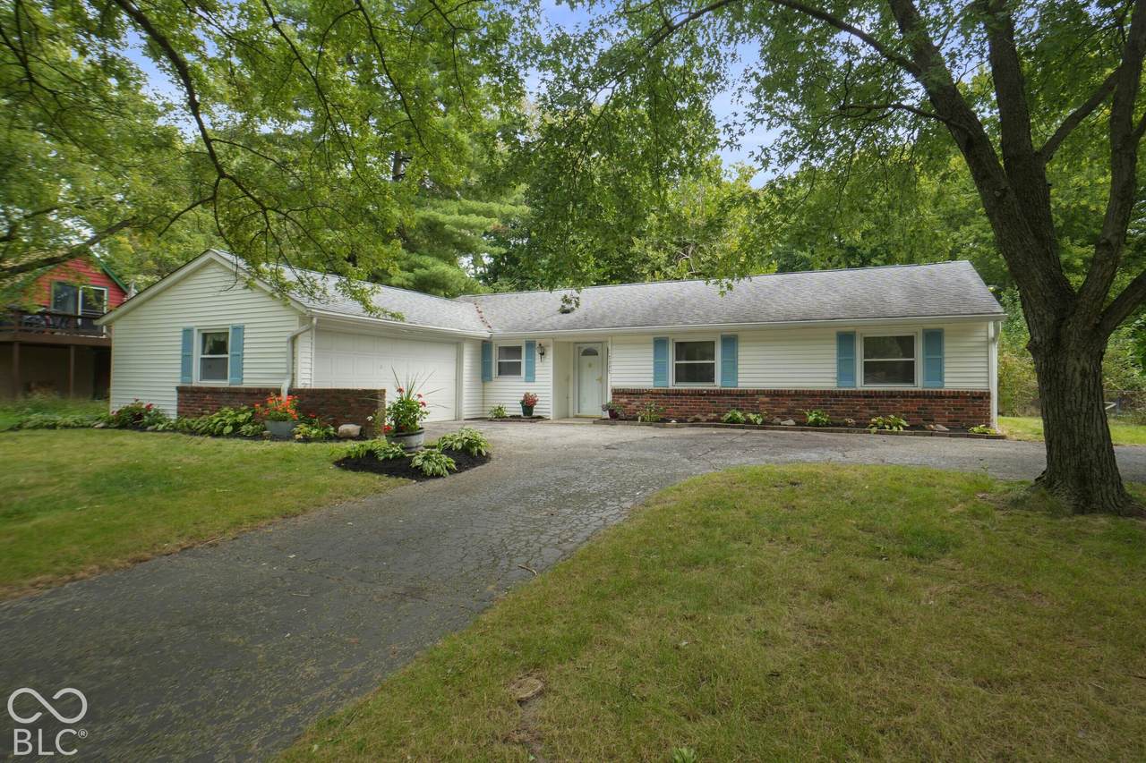 7337 Woodside Drive - Photo 1