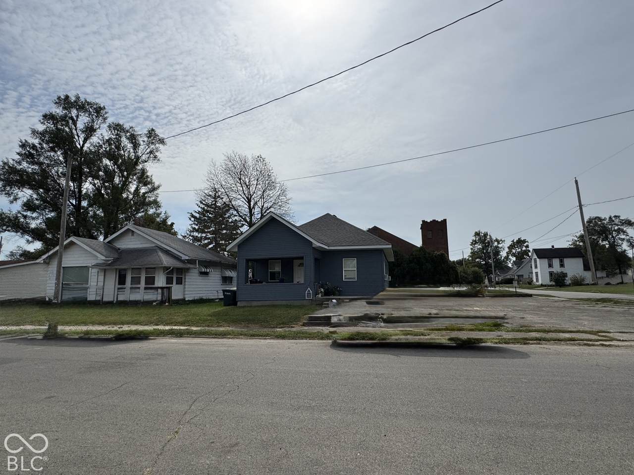 903 5th - Photo 1