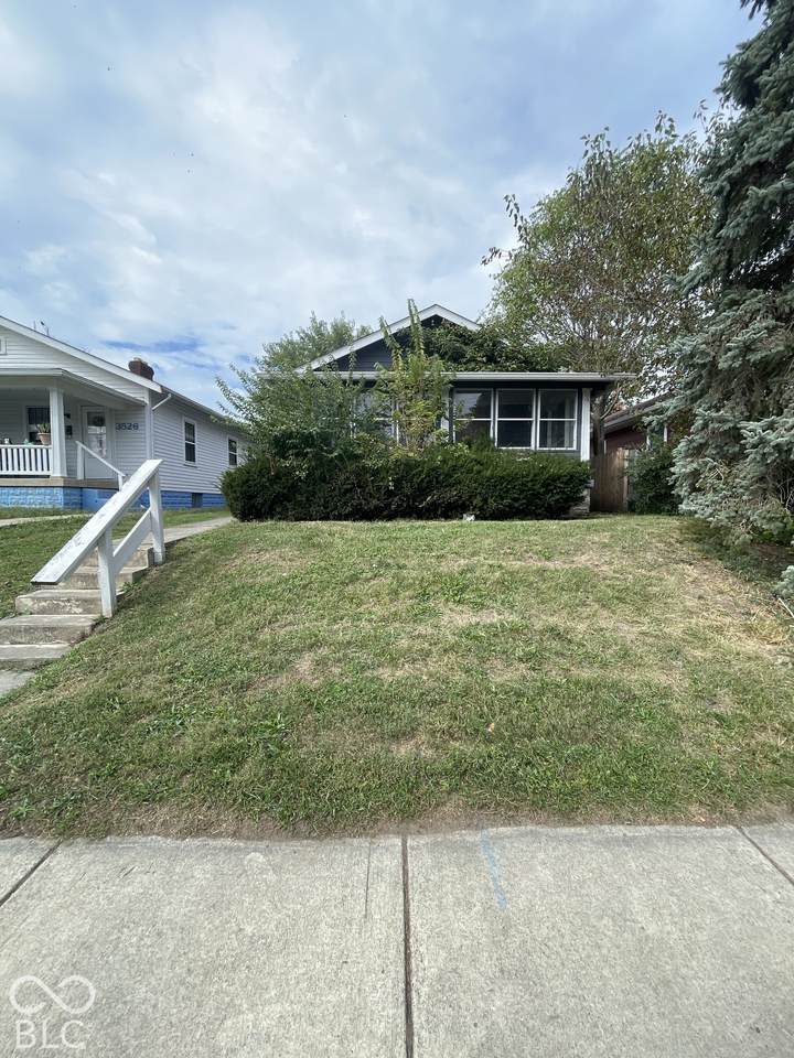 3528 Graceland Avenue - Photo 1