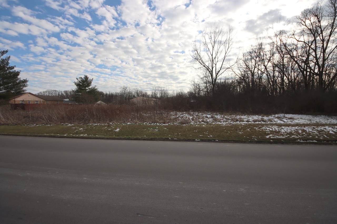 5171 North County Line Road - Photo 1