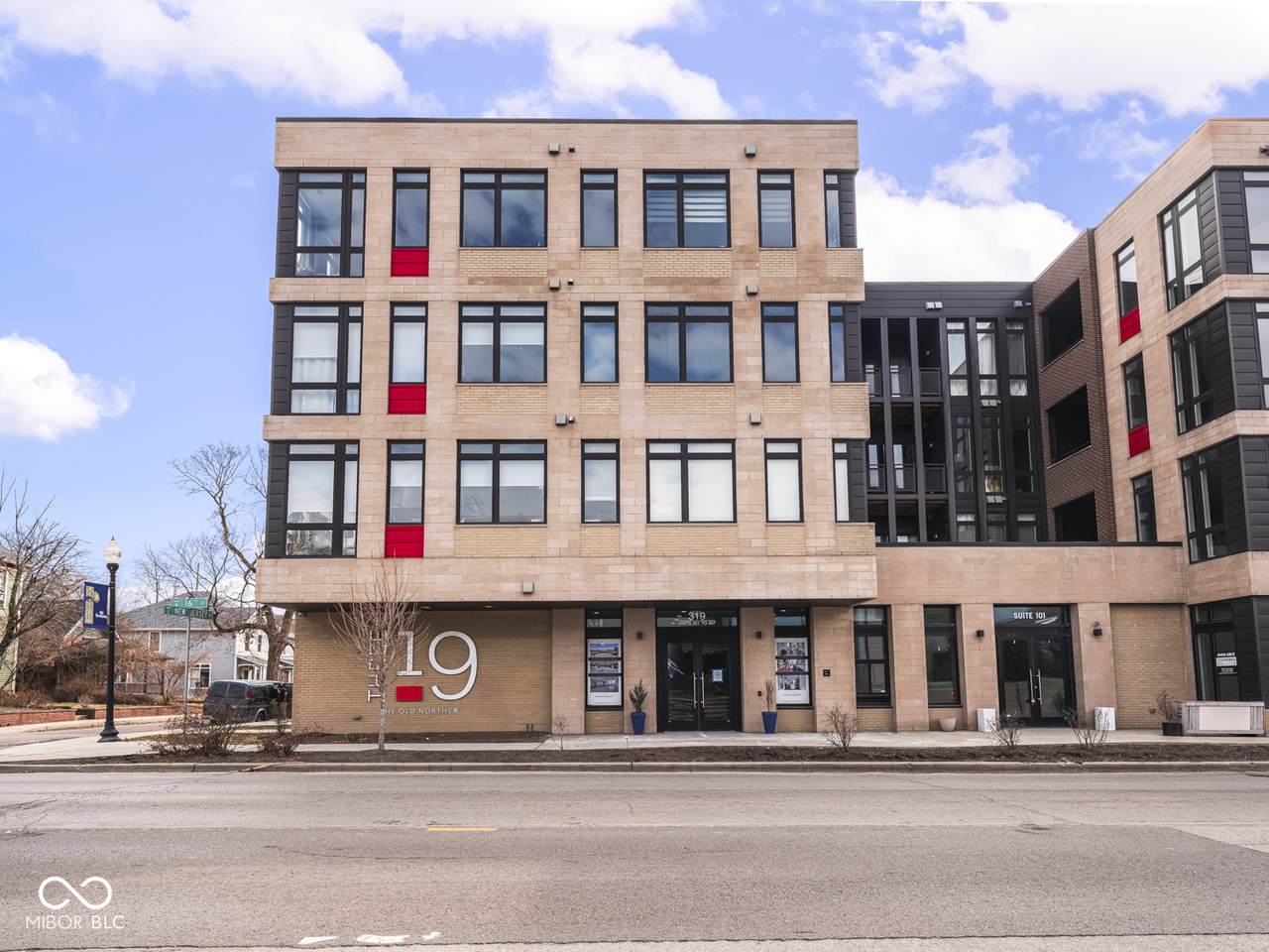 319 16th Street - Photo 1