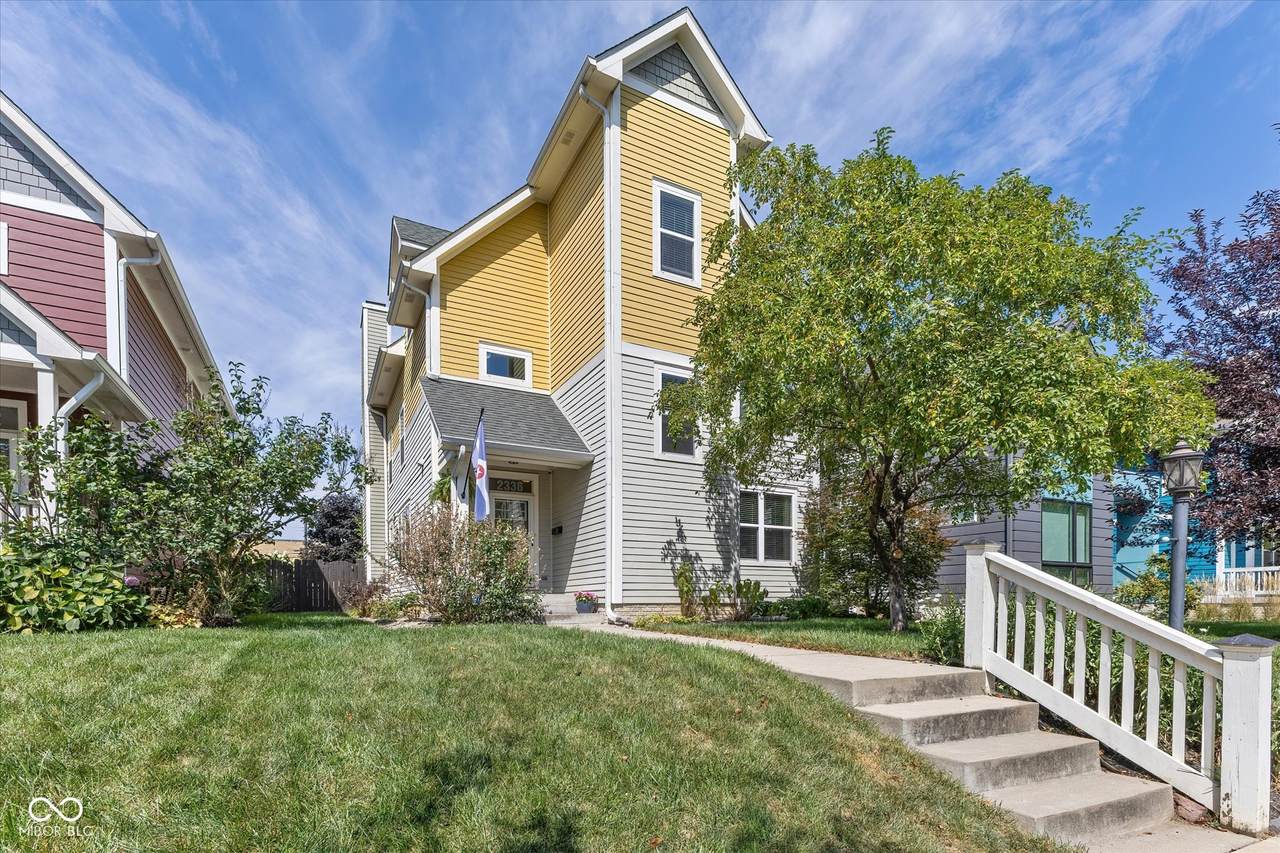 2336 Broadway Street - Photo 1