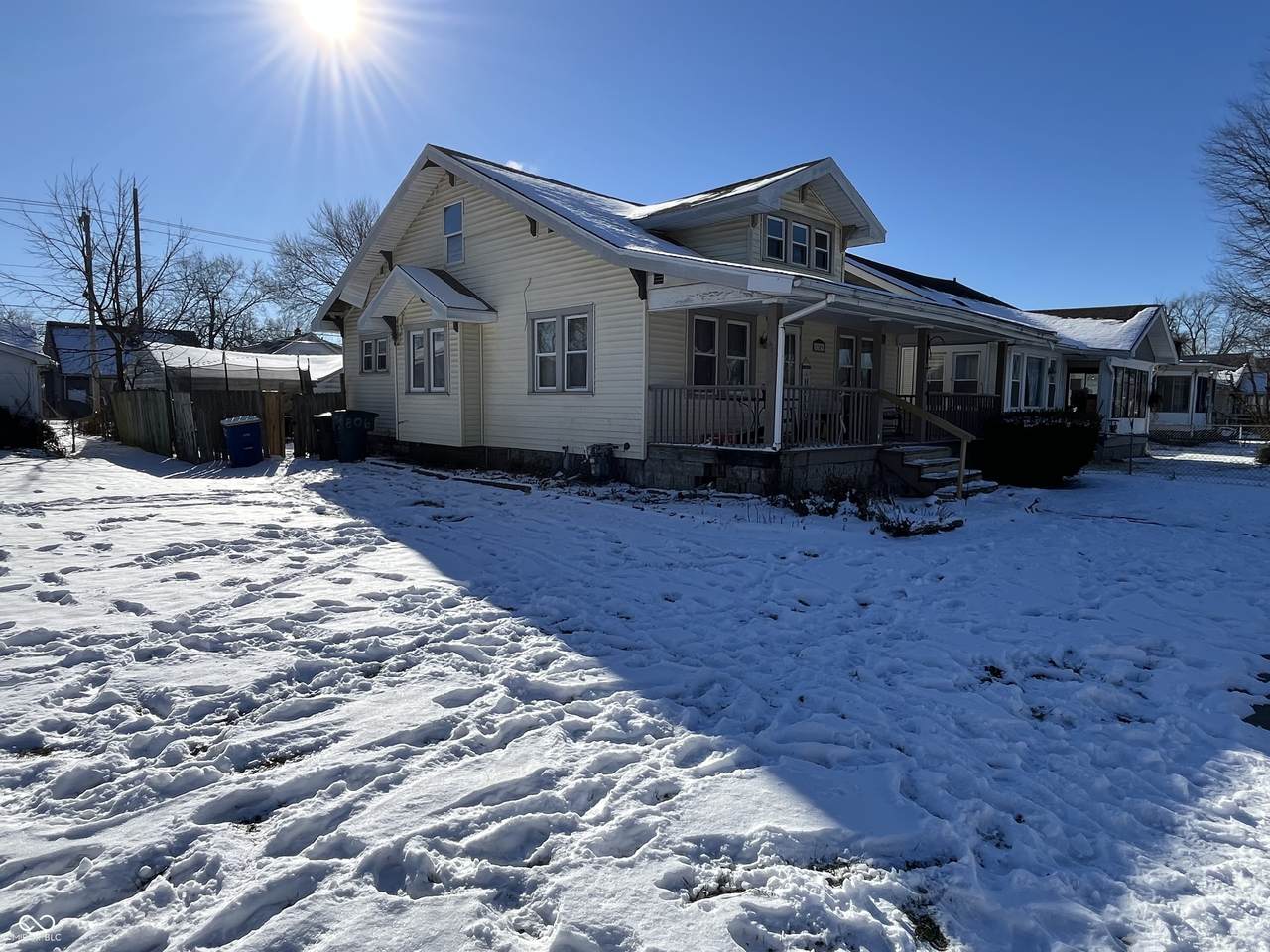 1709 11th Street - Photo 1