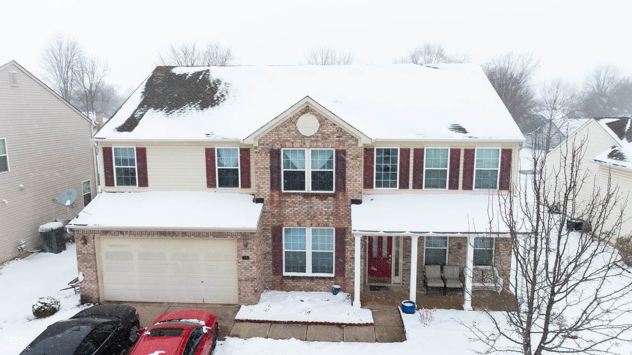 1136 Meriman Drive - Photo 1