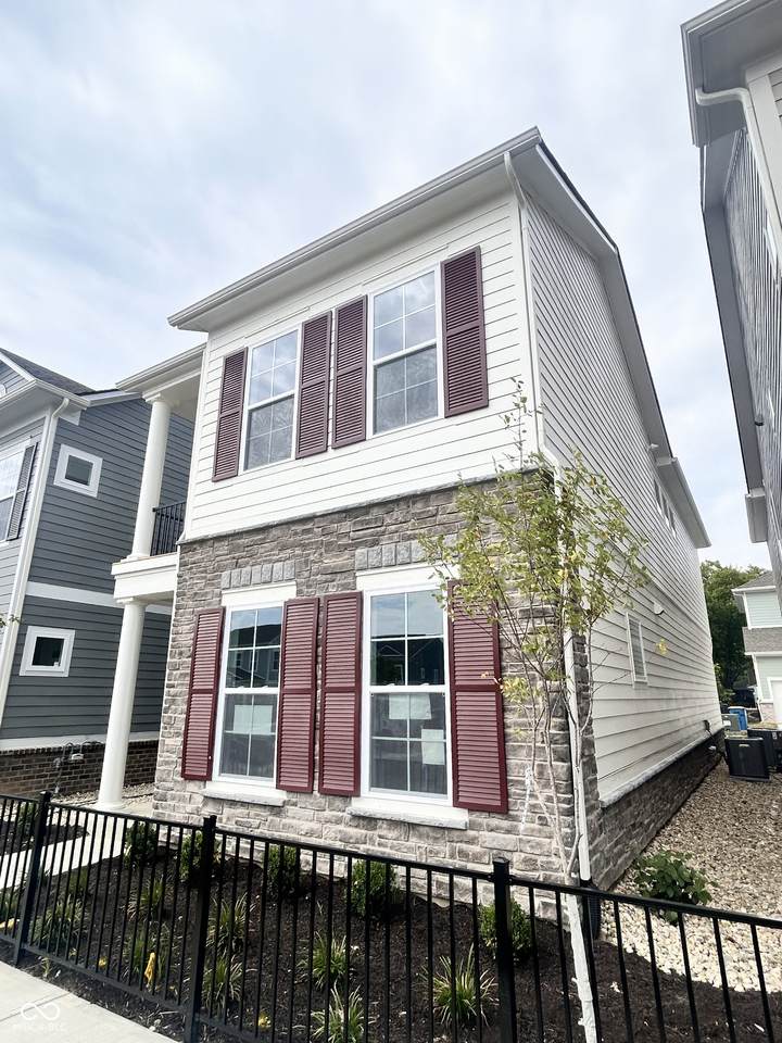 745 Madelyn Drive - Photo 1