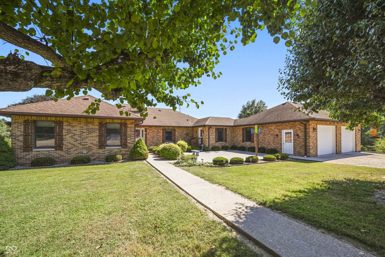 6813 County Road 200 - Photo 1