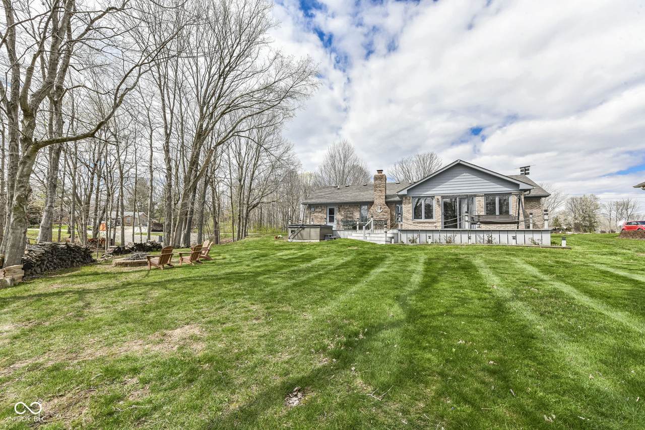 222 Mill Springs - Photo 1