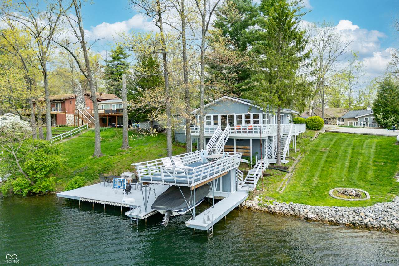 7456 Heather Court - Photo 1