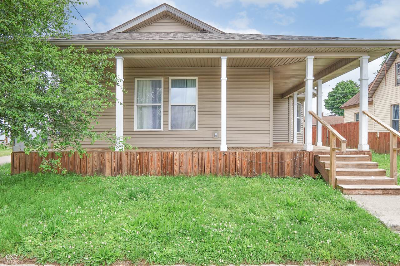 625 Maple Street - Photo 1