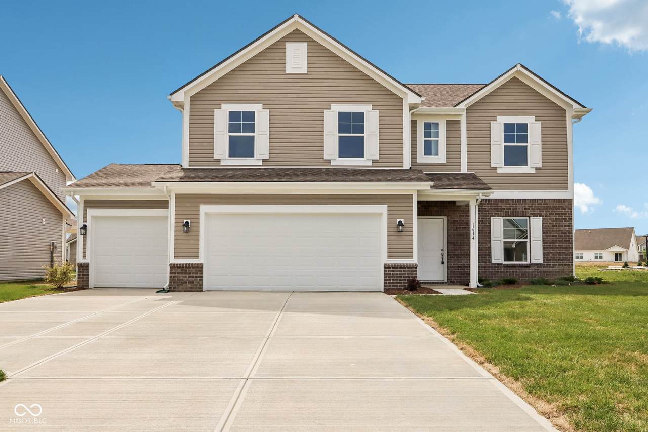 1614 Clearwater Drive - Photo 1