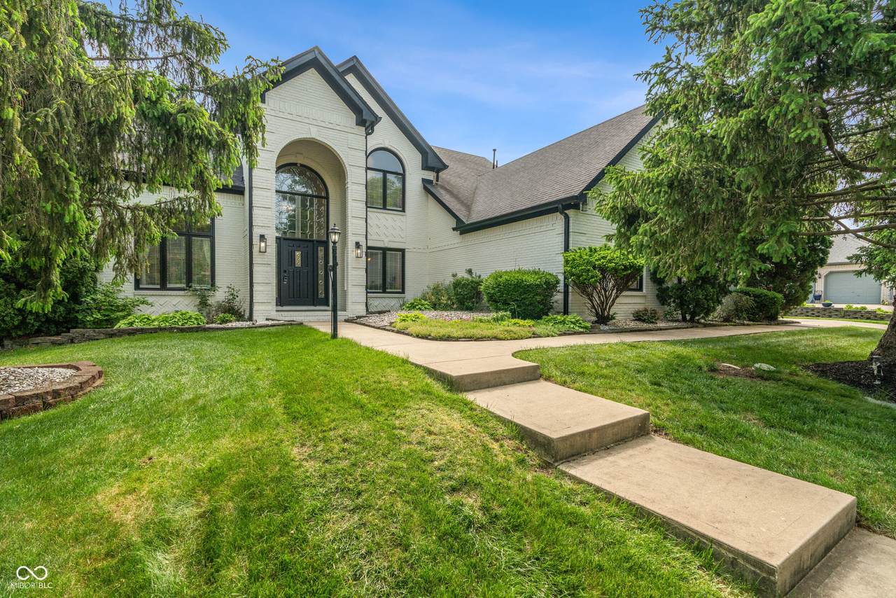 4601 Fairhope Drive - Photo 1