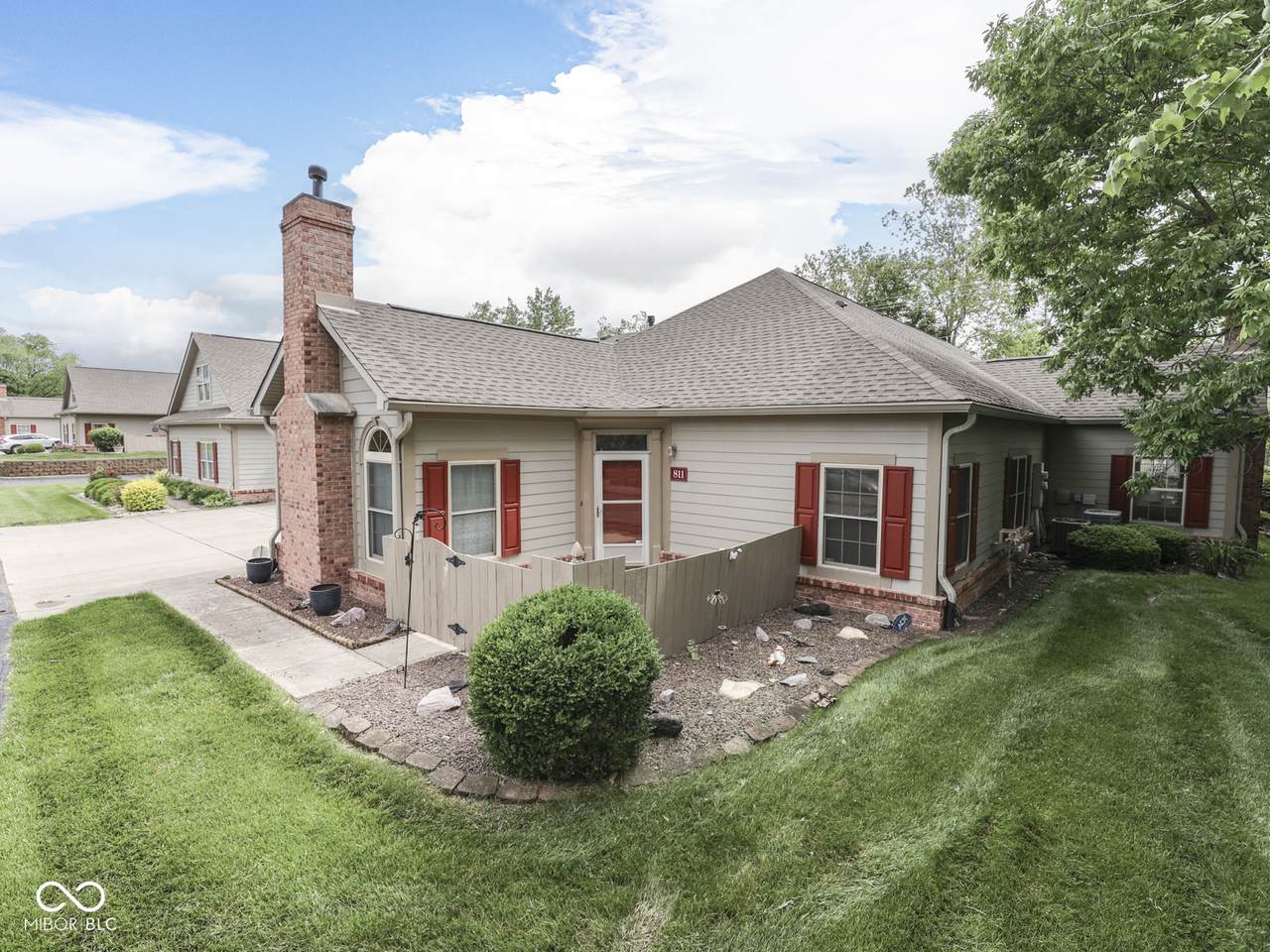 811 Gazebo Way - Photo 1