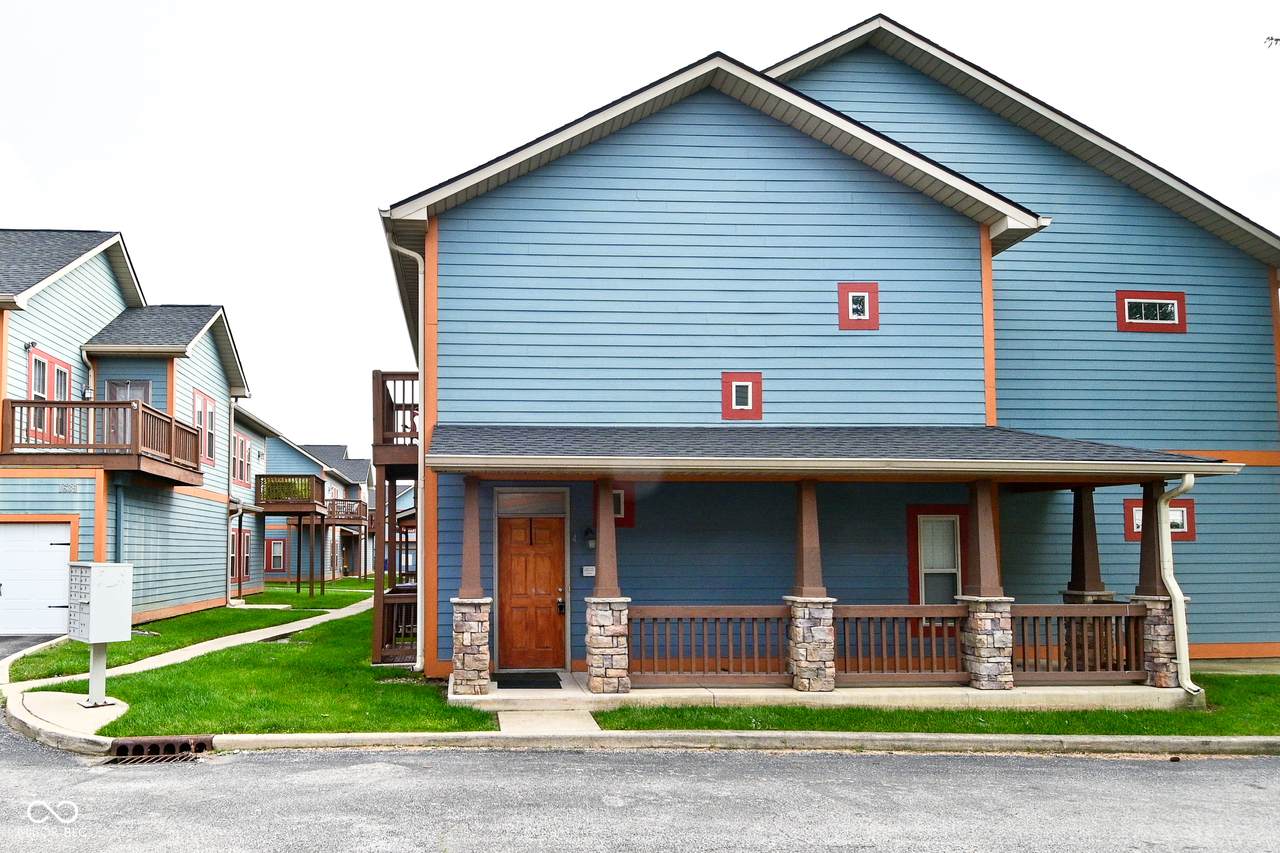 1635 College Avenue - Photo 1