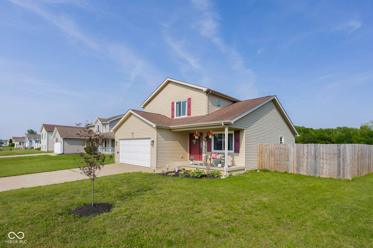 4605 Clairmont Drive - Photo 1