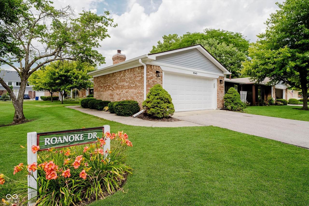 1540 Roanoke Drive - Photo 1