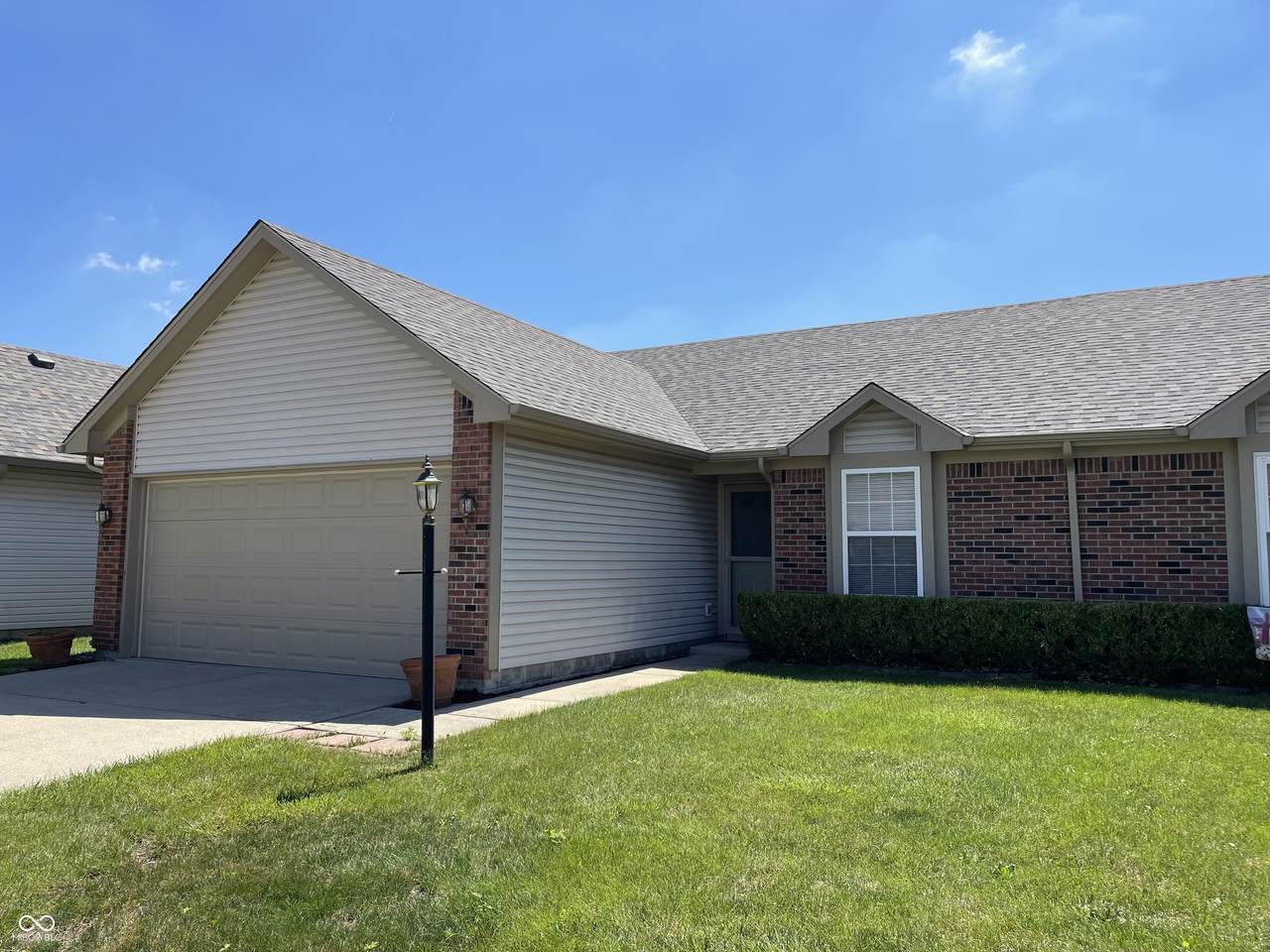 7259 Registry Drive - Photo 1