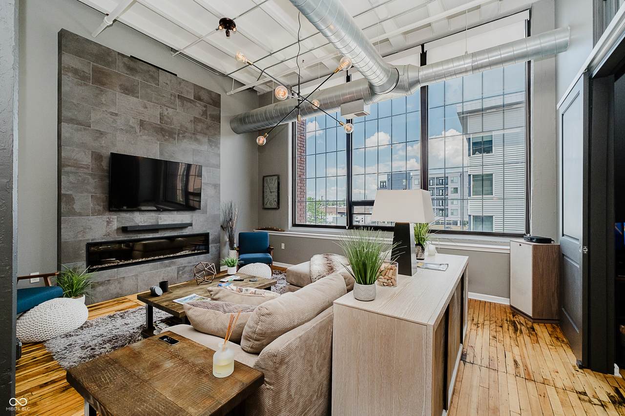 624 Walnut Street - Photo 1