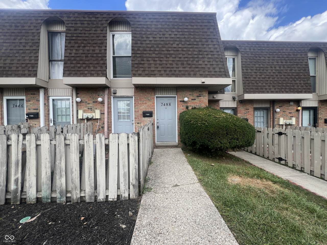 7488 Countrybrook Drive - Photo 1