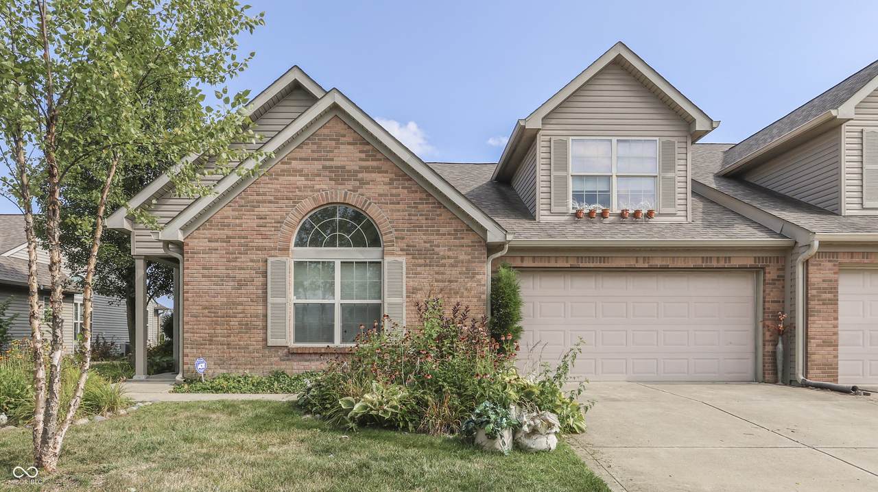 1447 Hamilton Drive - Photo 1