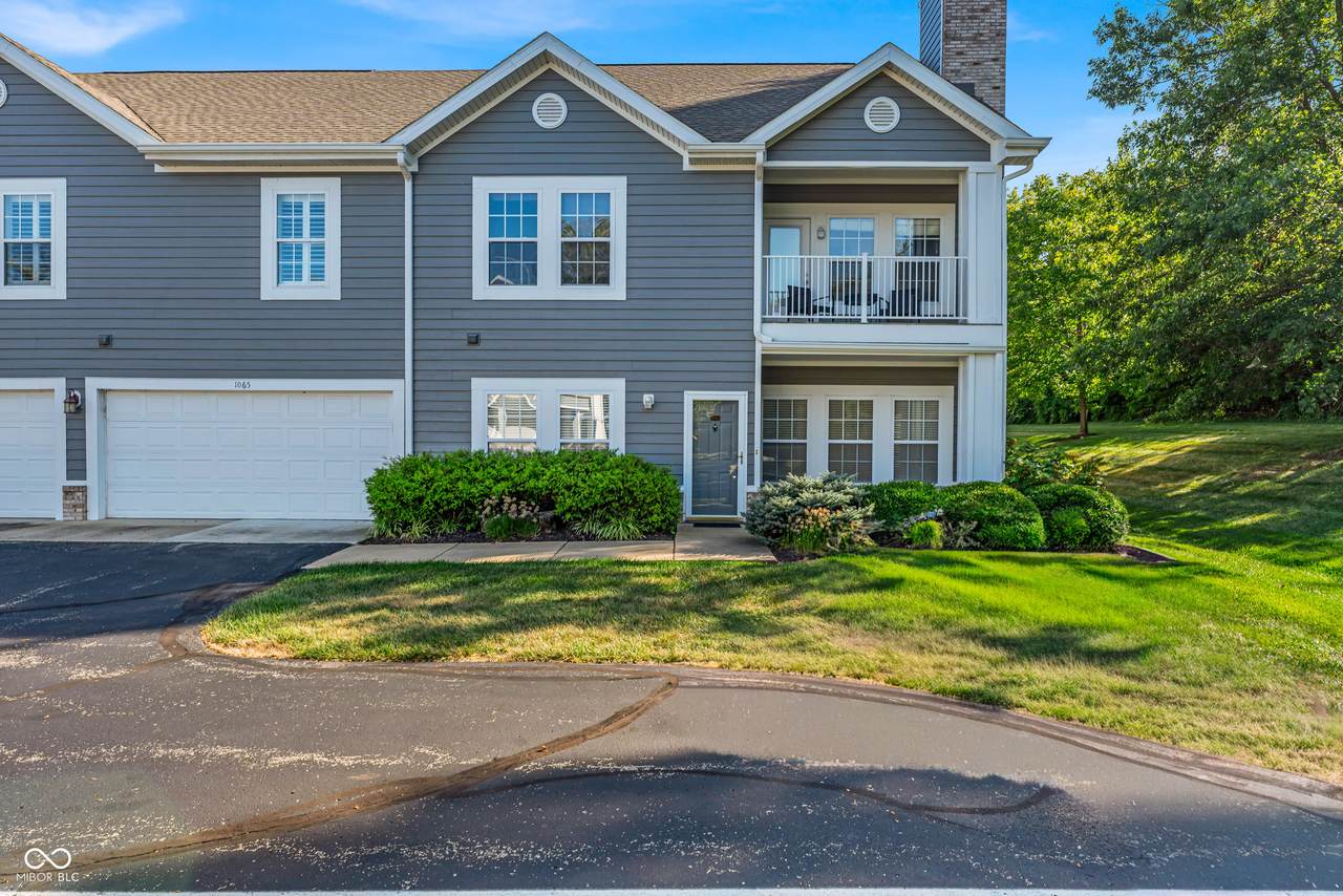 1065 Falcon Ridge - Photo 1