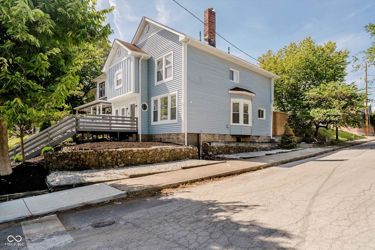 1776 Brookside Avenue - Photo 1