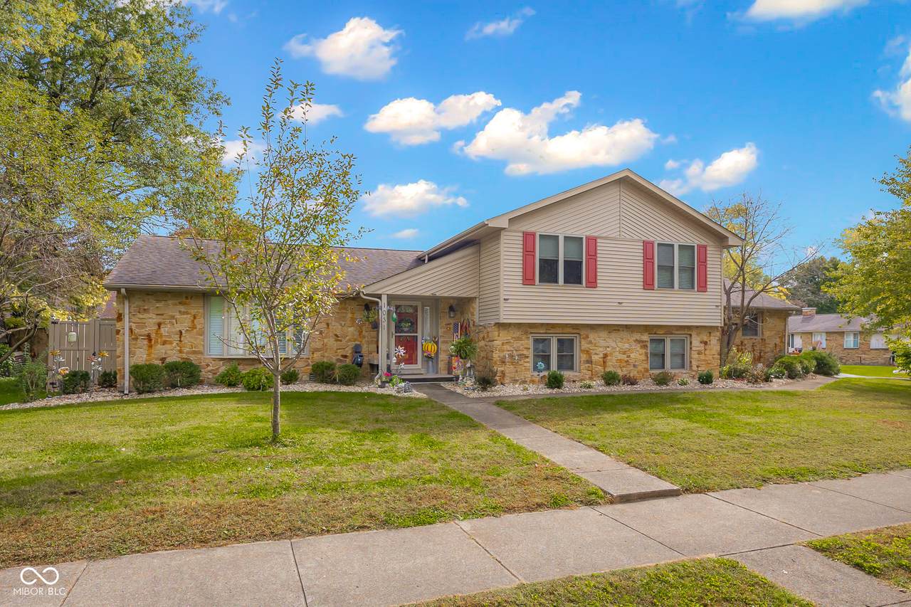 1031 Parkside Drive - Photo 1