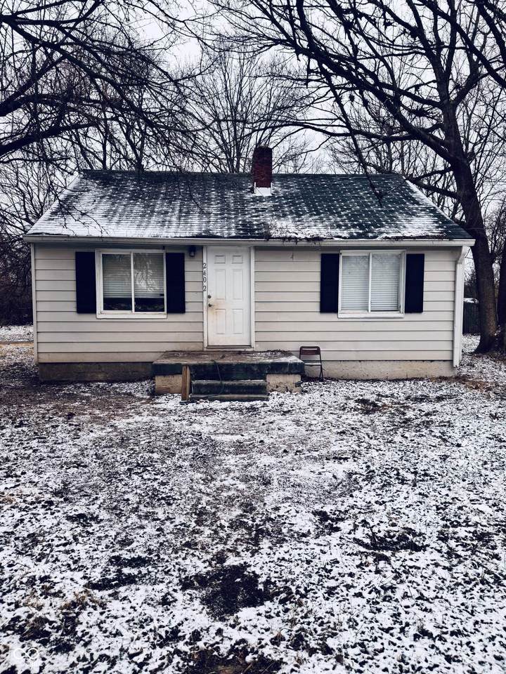 2402 Irwin Street - Photo 1