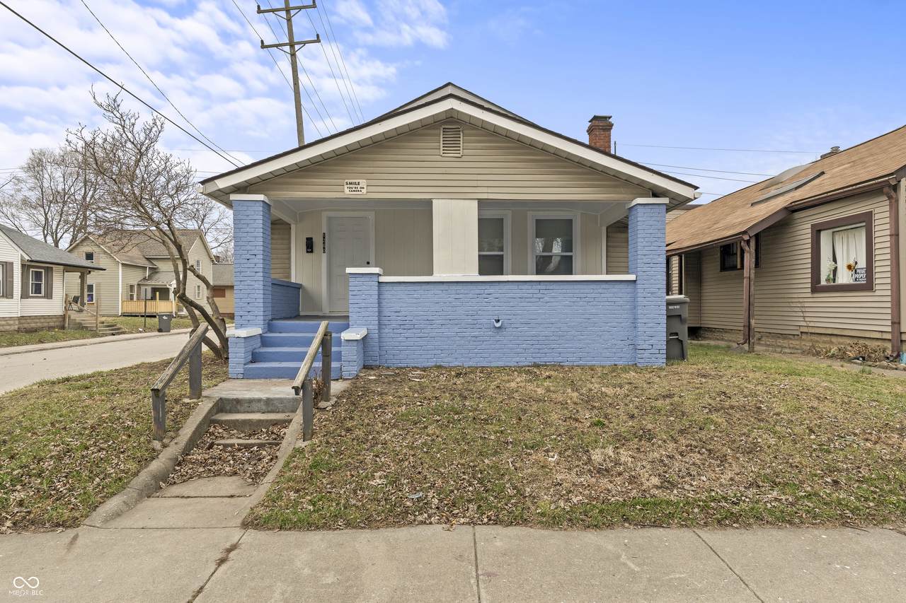 1260 Hiatt Street - Photo 1