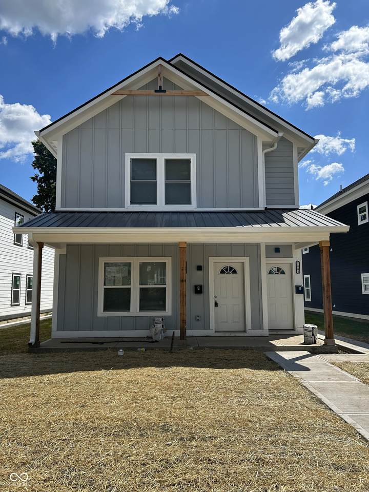 401 Walcott Street - Photo 1
