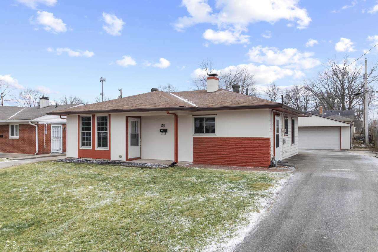 7511 53rd Street - Photo 1