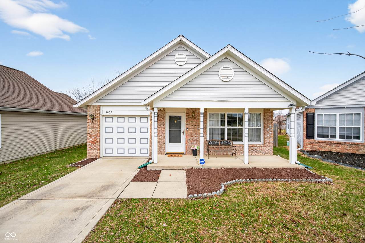 2002 Falcon Court - Photo 1