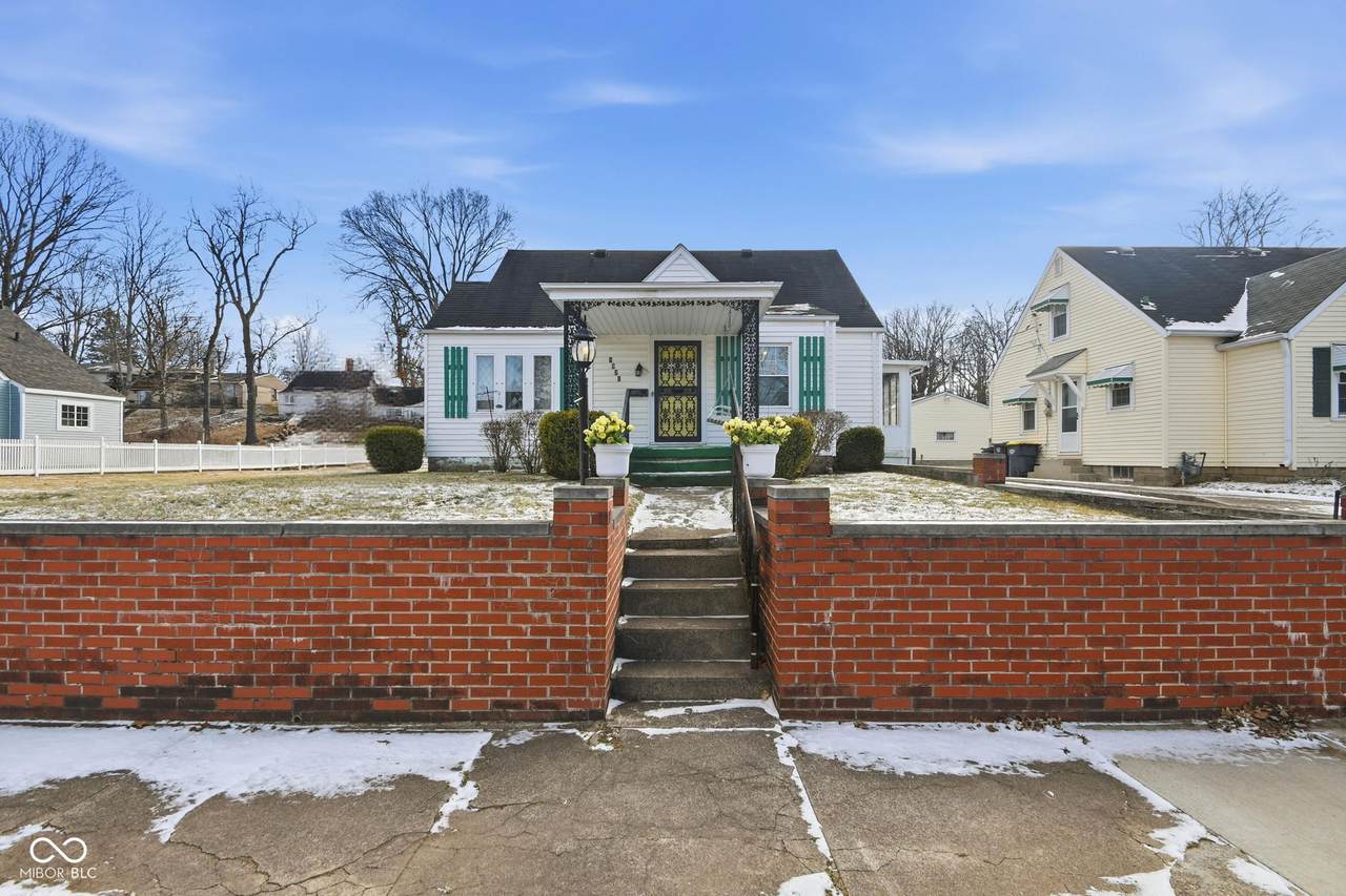 1921 9th Street - Photo 1