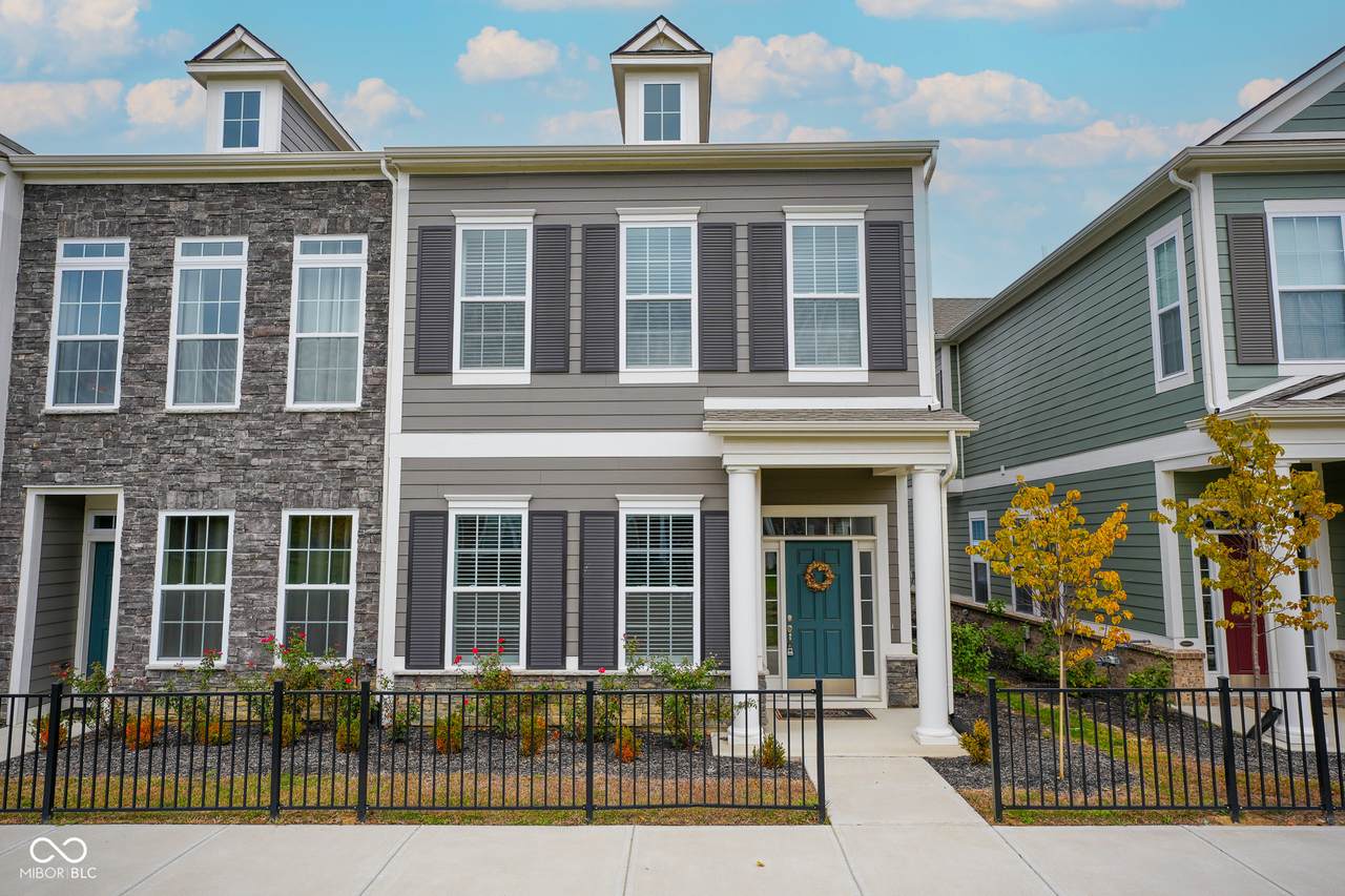 537 Steinbeck Place - Photo 1