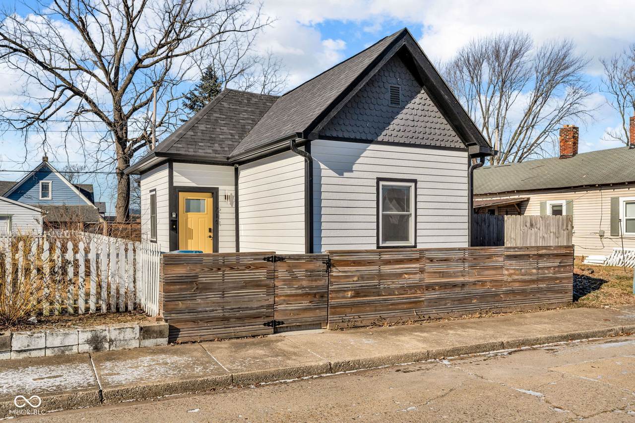 214 Detroit Street - Photo 1