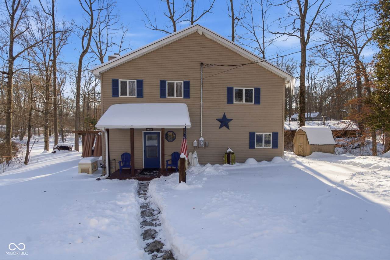 8460 Green Drive - Photo 1