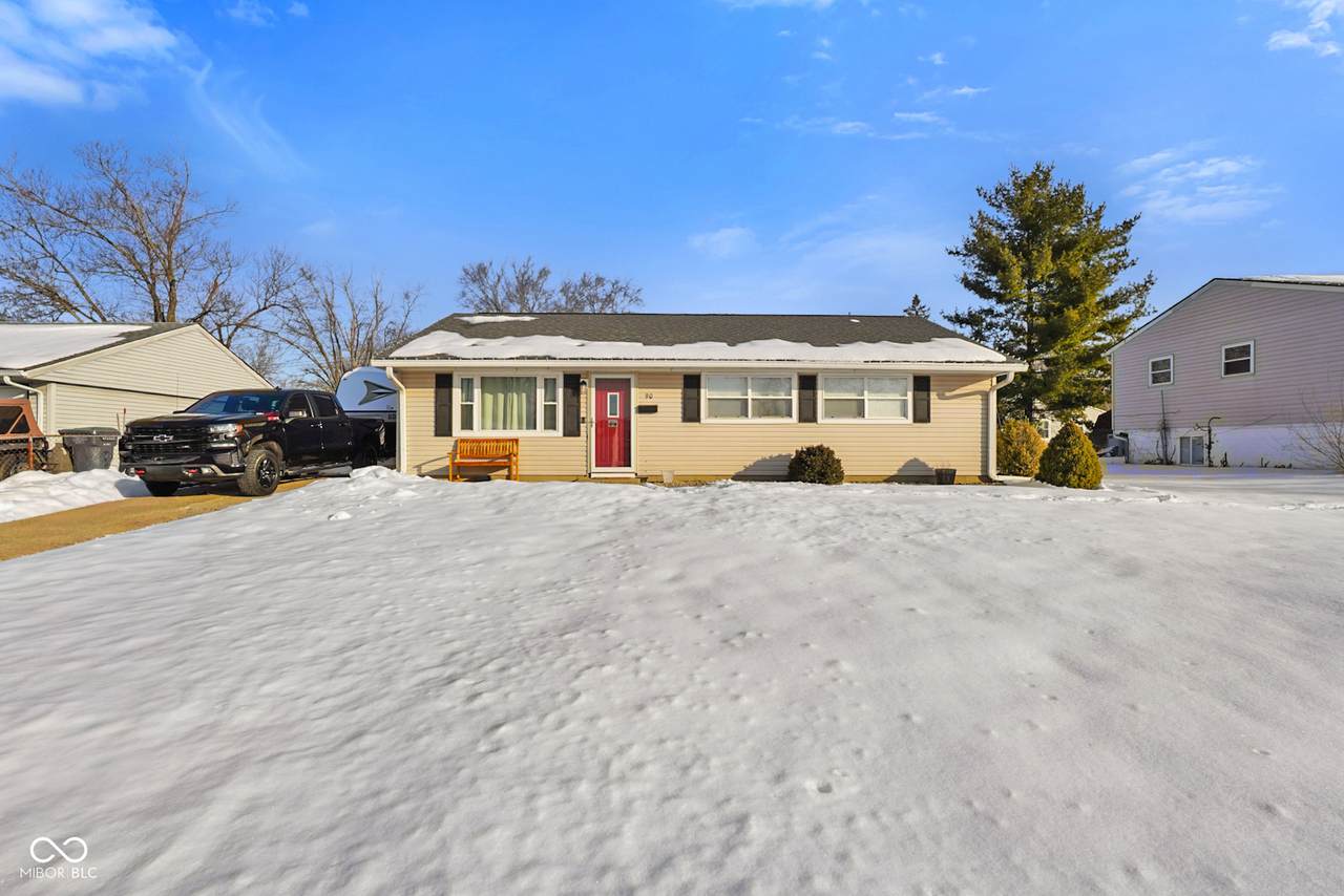 90 Crestwood Drive - Photo 1