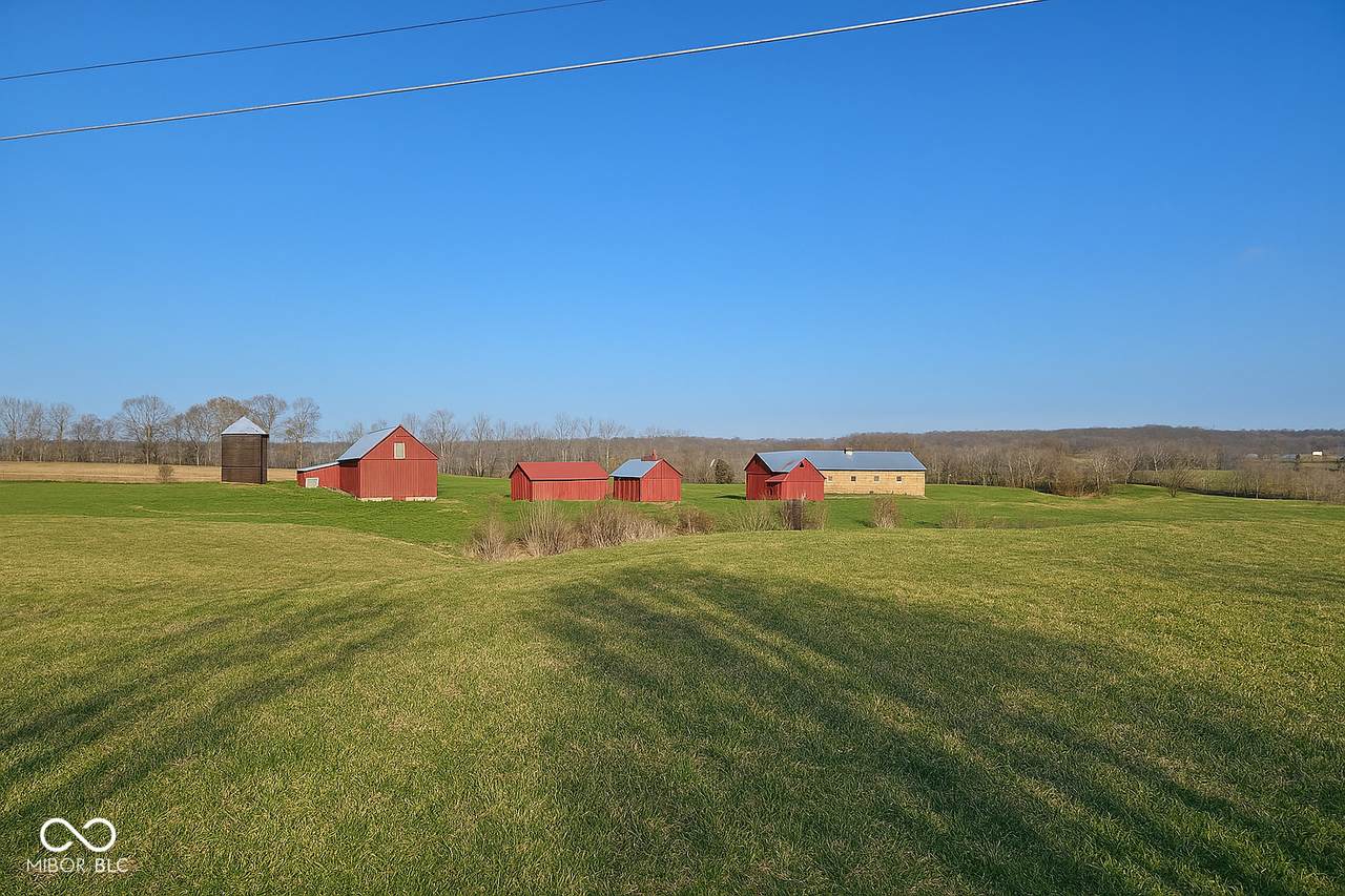8680 Strain Ridge Road - Photo 1