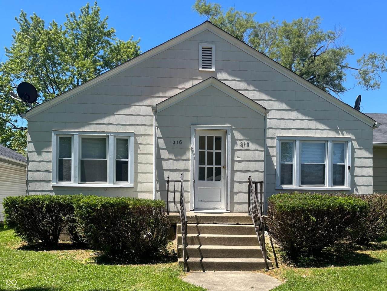 216 6th Avenue - Photo 1