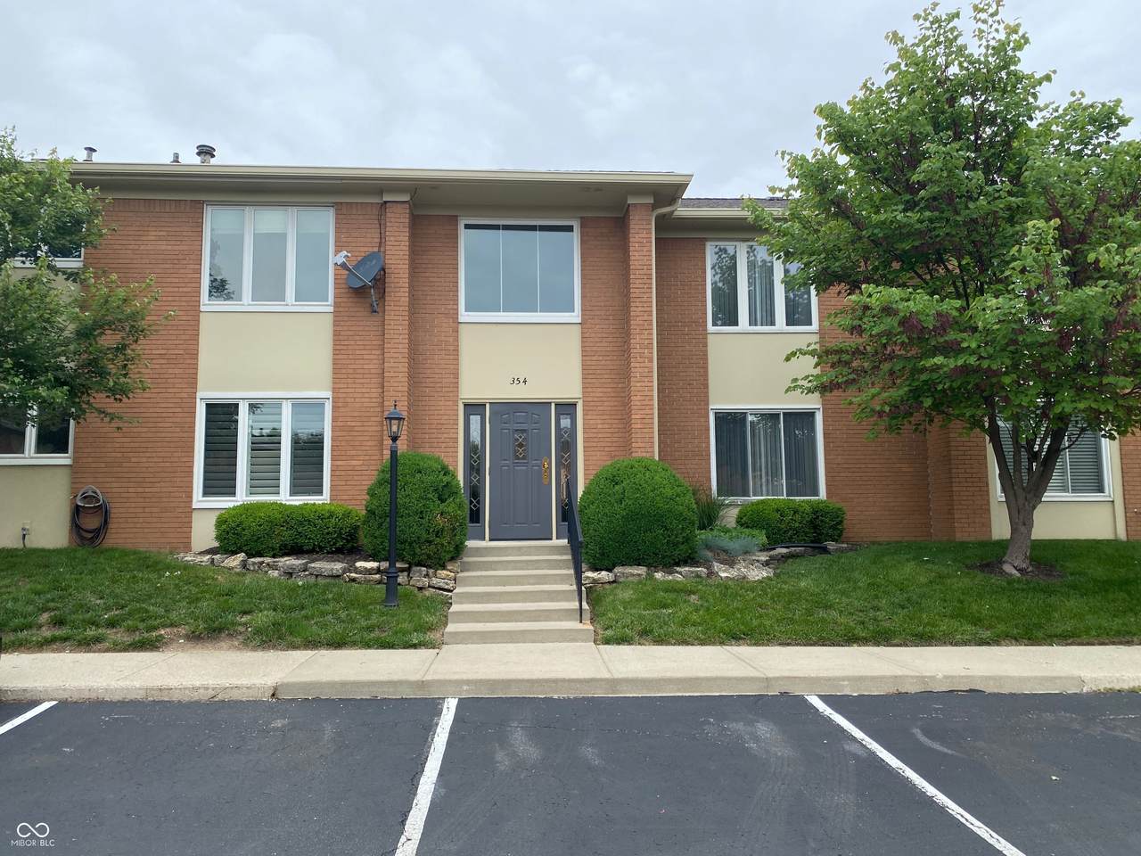 354 Hunters Lane - Photo 1
