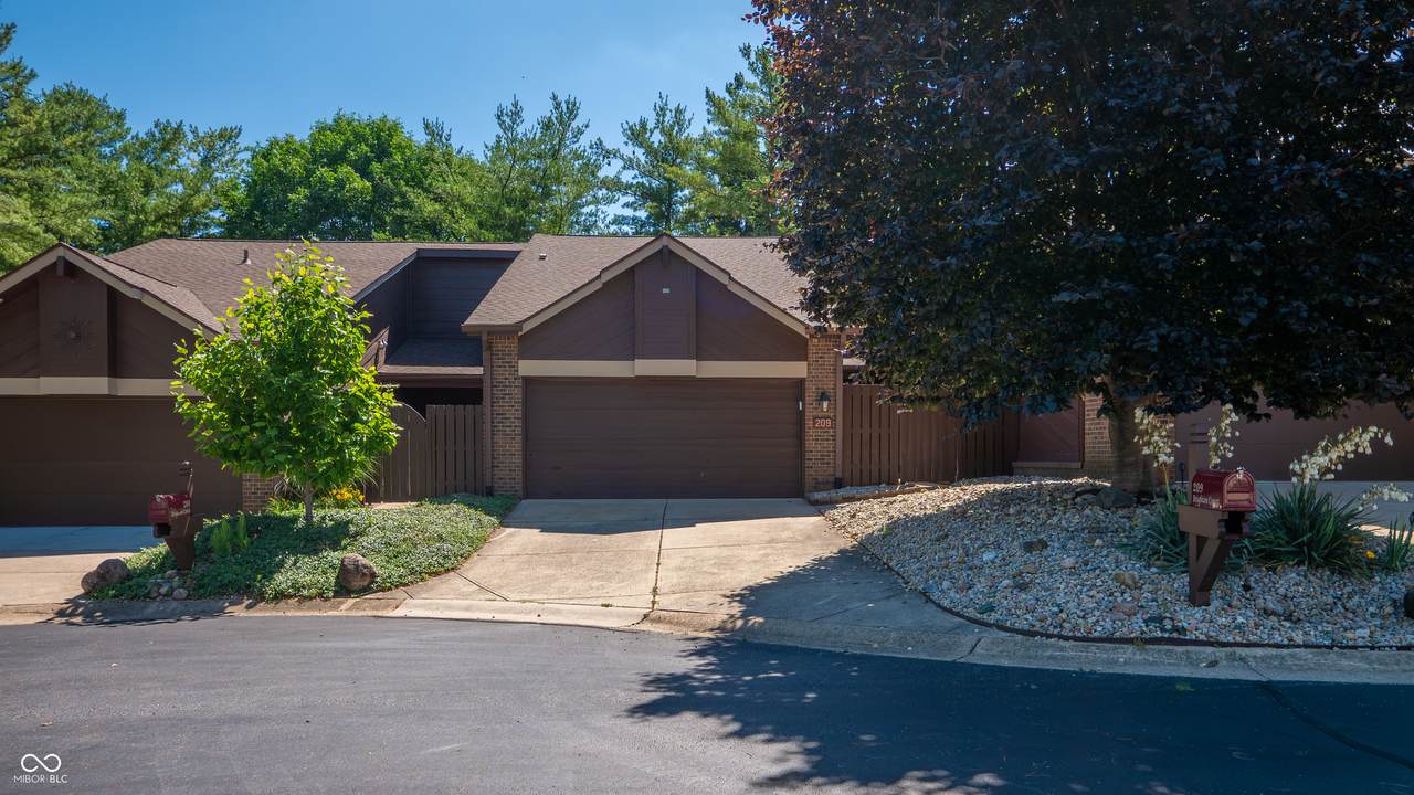 209 Brighton Court - Photo 1