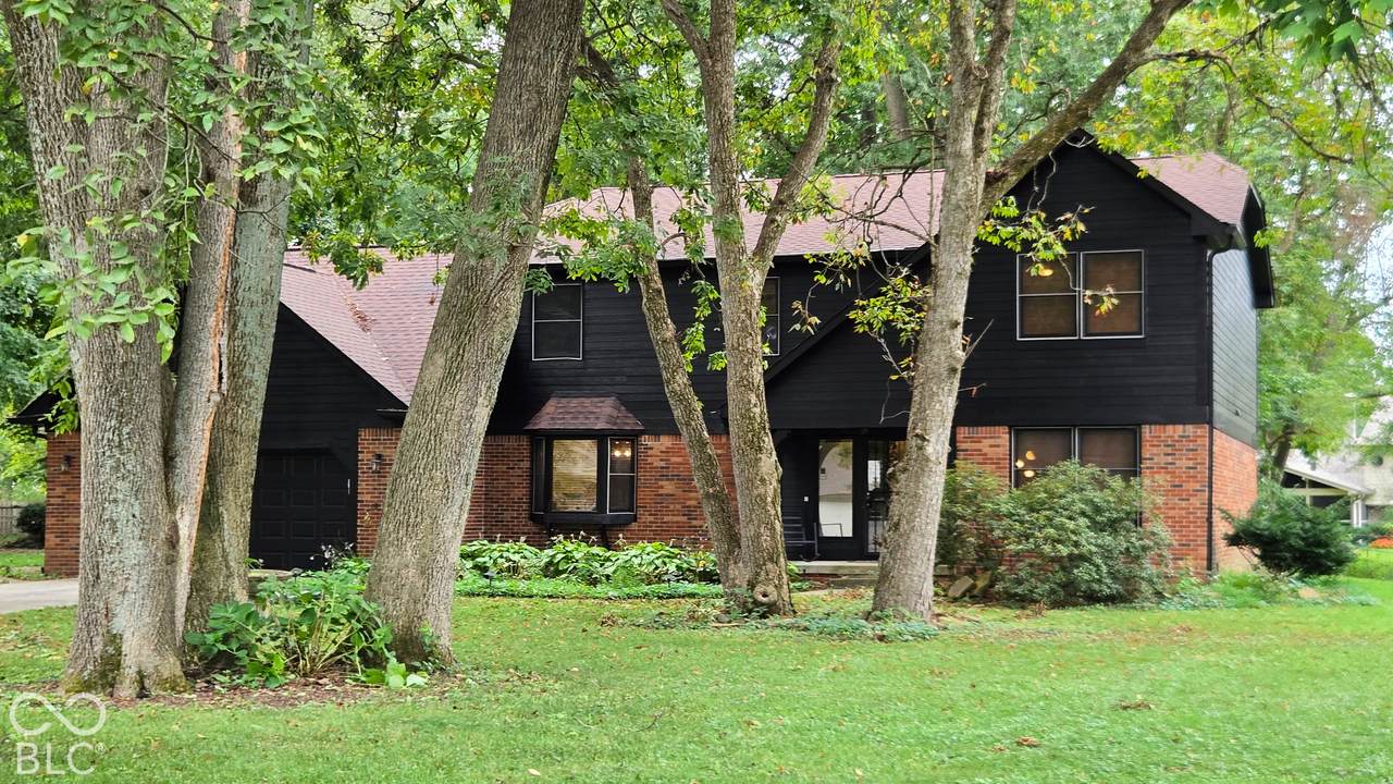 1914 Hunters Ridge Lane - Photo 1