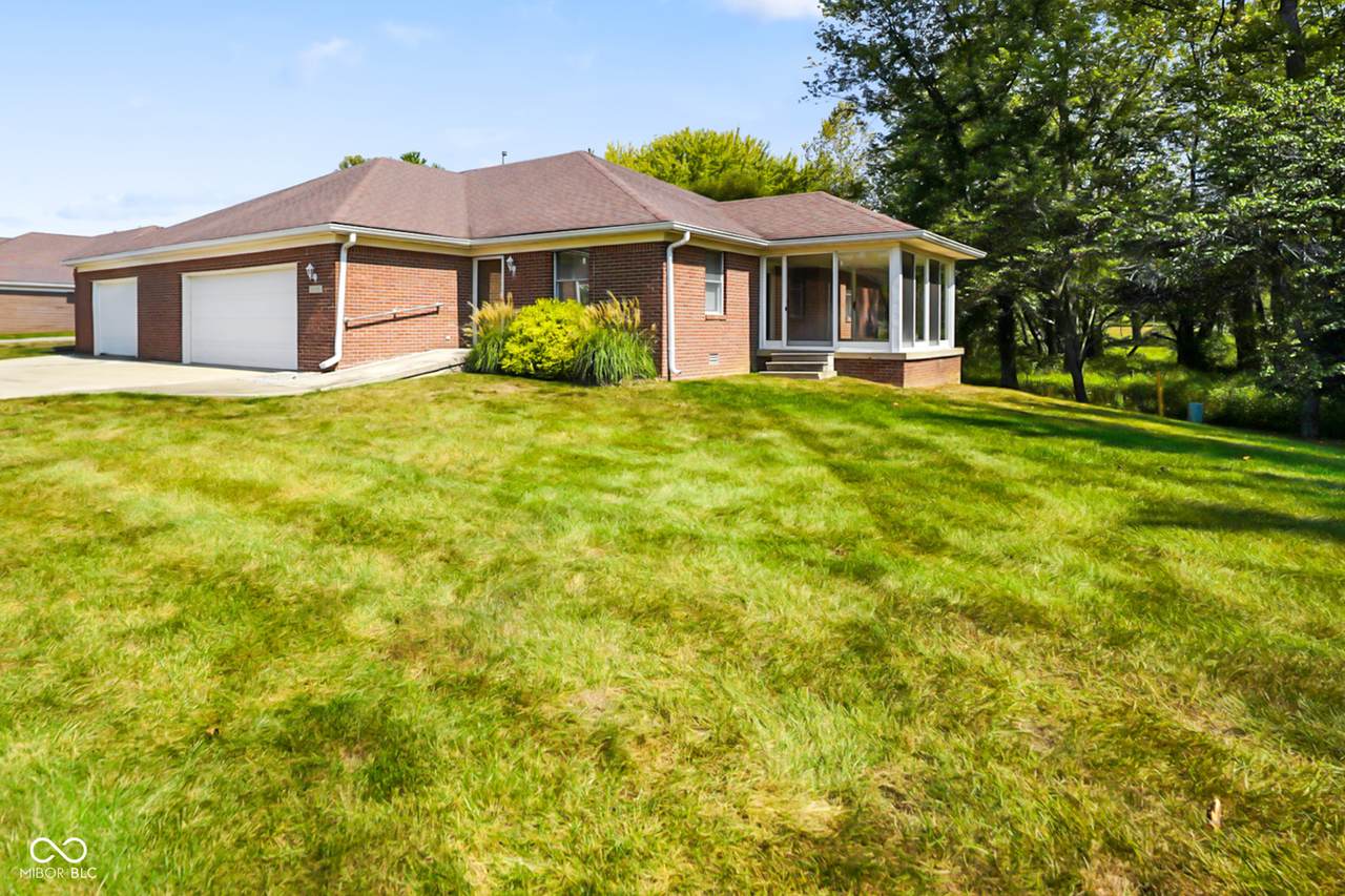 11765 Civic Circle - Photo 1
