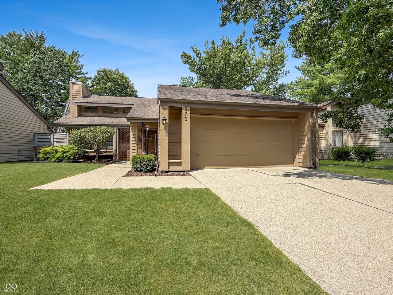670 Carya Square - Photo 1