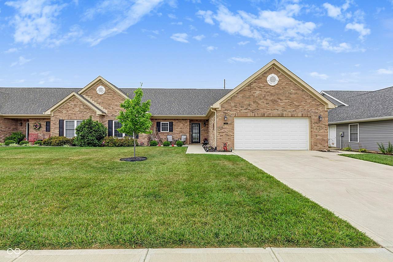 2618 Viceroy Lane - Photo 1