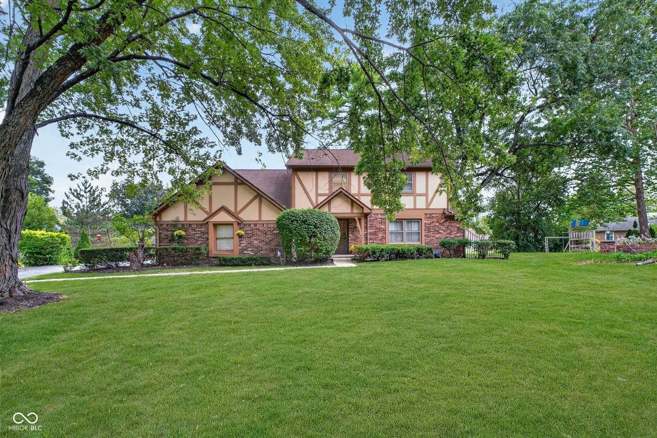 2715 Pomona Court - Photo 1