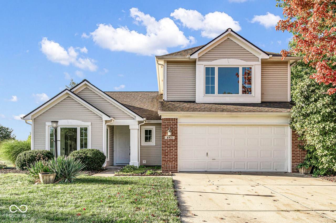 8921 Woodlark Drive - Photo 1