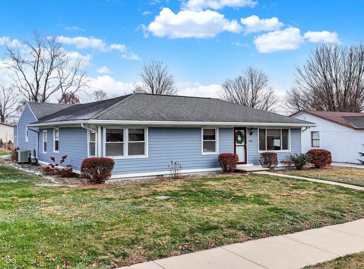 889 Pearl Street - Photo 1