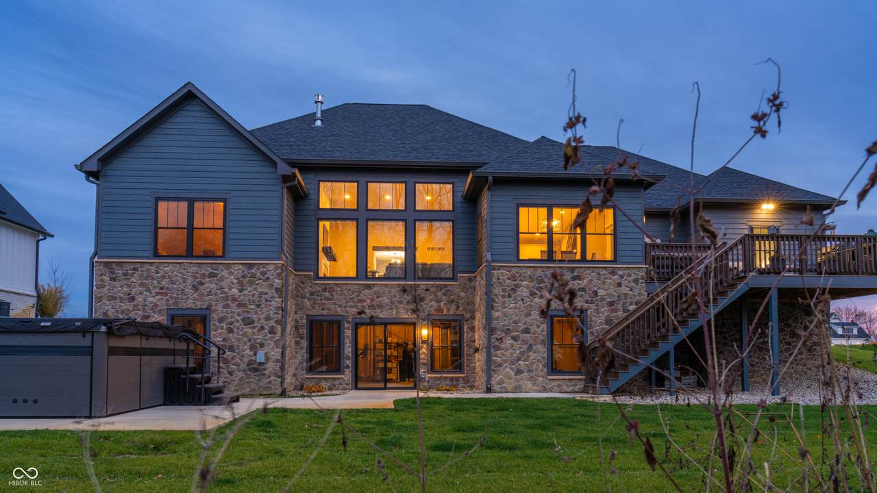 1372 Stoney Brook - Photo 1