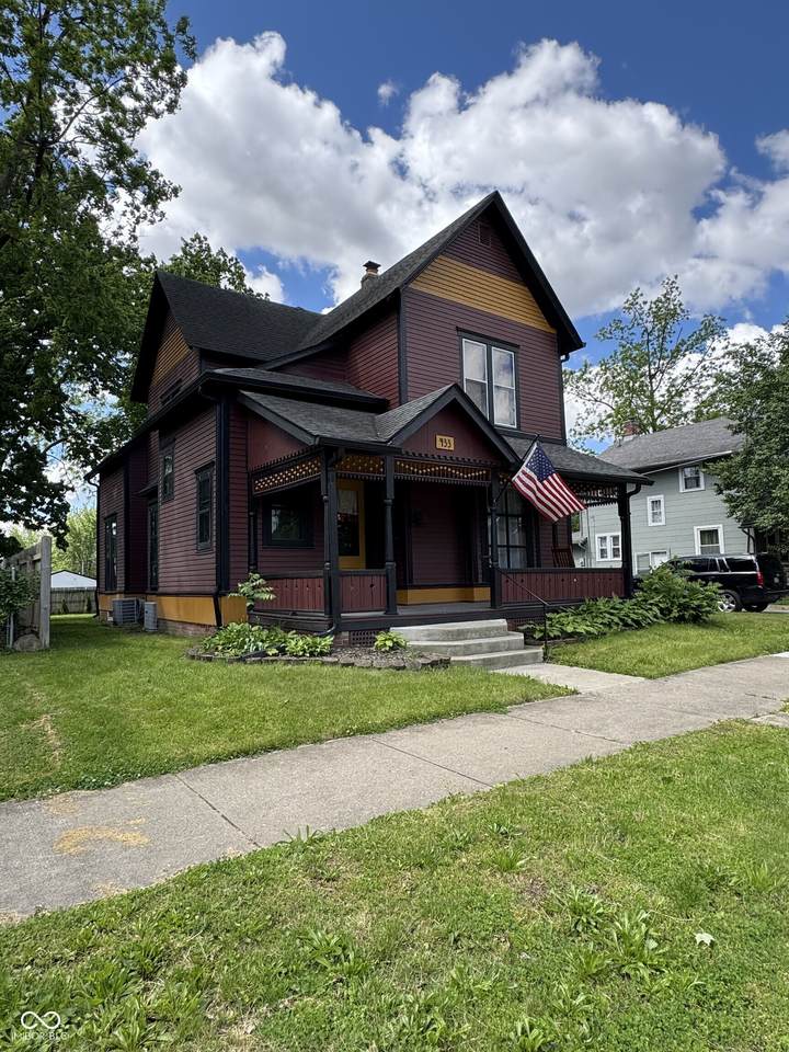 433 Main Street - Photo 1